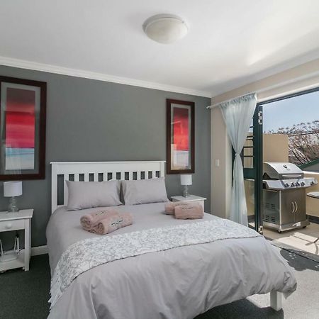 Blue Moon Apartments クニスナ エクステリア 写真