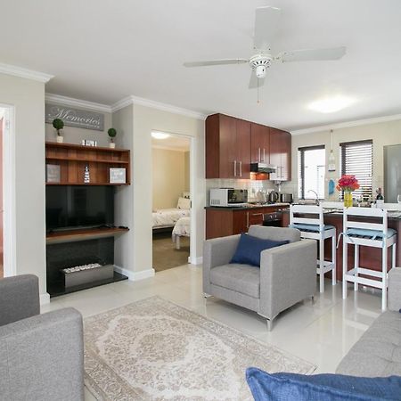 Blue Moon Apartments クニスナ エクステリア 写真