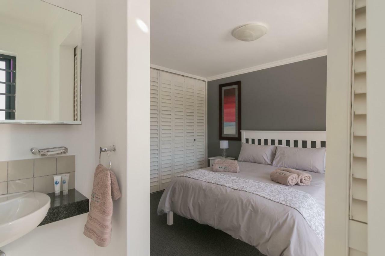 Blue Moon Apartments クニスナ エクステリア 写真