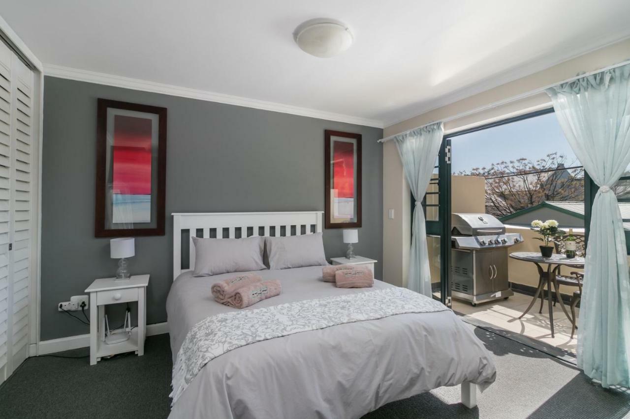 Blue Moon Apartments クニスナ エクステリア 写真